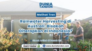 Pasangan lansia menyiram tanaman pada artikel Melihat Tren Rainwater Harvesting di atas tandon hijau besar Toko Dunia Tandon